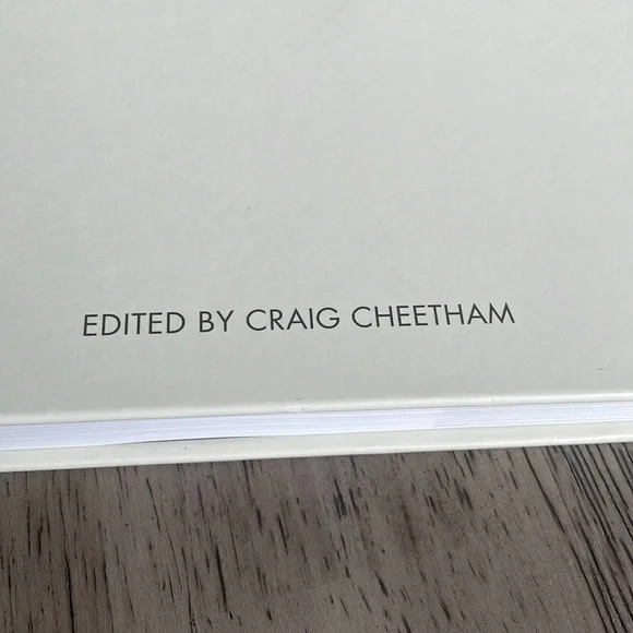 Classic American Cars - Coffee Table Book - Picture 3 of 8